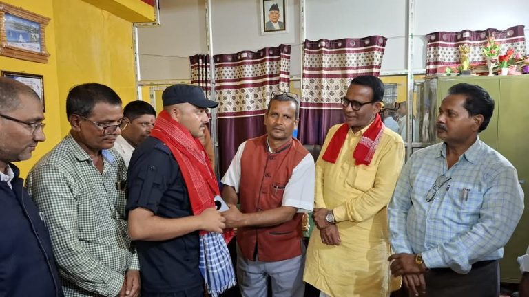 पोखरिया नगरपालिकाद्वारा इन्स्पेक्टर प्रदीप पौडेलको स्वागत, शान्ति–सुरक्षामा सहकार्यका लागि प्रतिबद्धता