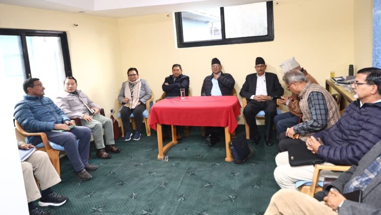 छिट्टै एकीकृत समाजवादीलगायत दलसँग एकता गर्ने माओवादी केन्द्रको निर्णय