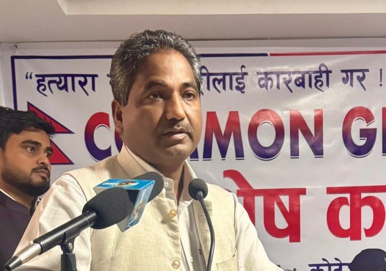 ओली चुनाव भाँड्न नाटक मञ्चन गर्दैछन् : प्रभु साह