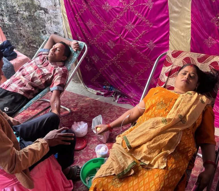 रामगढवामा ६ महिला सहित ८१ जनाद्वारा रक्तदान
