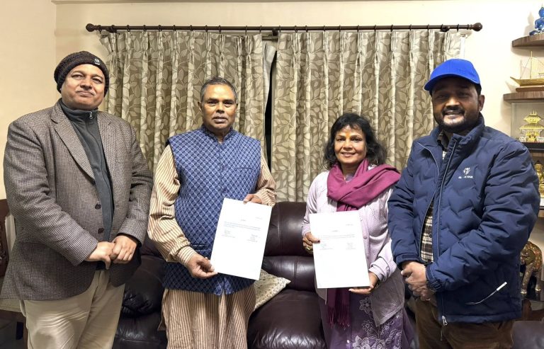 जसपा फेरि विभाजित: रेणु यादवसहितका नेता उपेन्द्र यादव नेतृत्वको जसपा नेपालमा समाहित