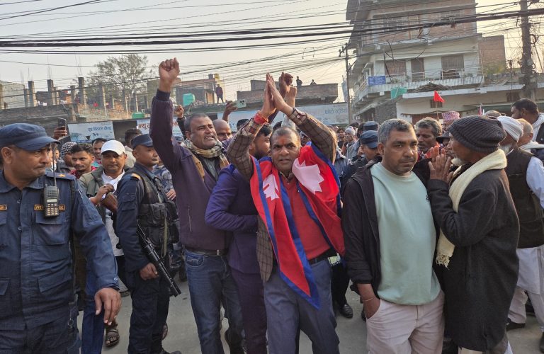 पर्सा–२ मा राजेश्वर प्रसाद साहको उम्मेदवारी फिर्तापछि समर्थकहरू आक्रोशित