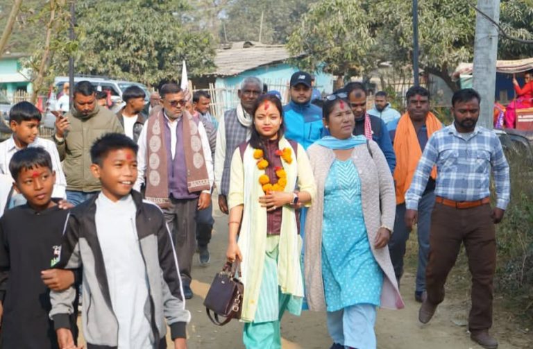 पर्सा–२ की उम्मेदवार रिमा यादवद्वारा घरदैलो अभियानको शुभारम्भ