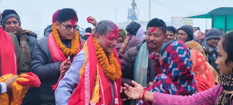 वन तथा वातावरण मन्त्री शंकर प्रसाद चौधरीलाई गृह पालिकामा भव्य स्वागत