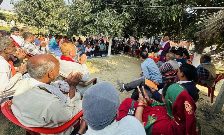 पर्सा–४ मा कांग्रेस उम्मेदवार रिजालको सक्रियता, जिराभवानीका अगुवा कार्यकर्तासँग भेटघाट