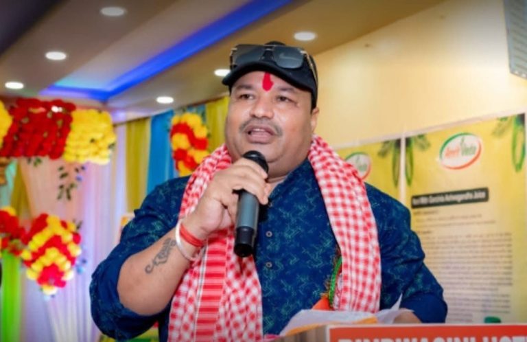 २४ दिनपछि नेता मनोज चौधरीसहित चार जनाविरुद्ध जिल्ला अदालतमा अभियोग दायर