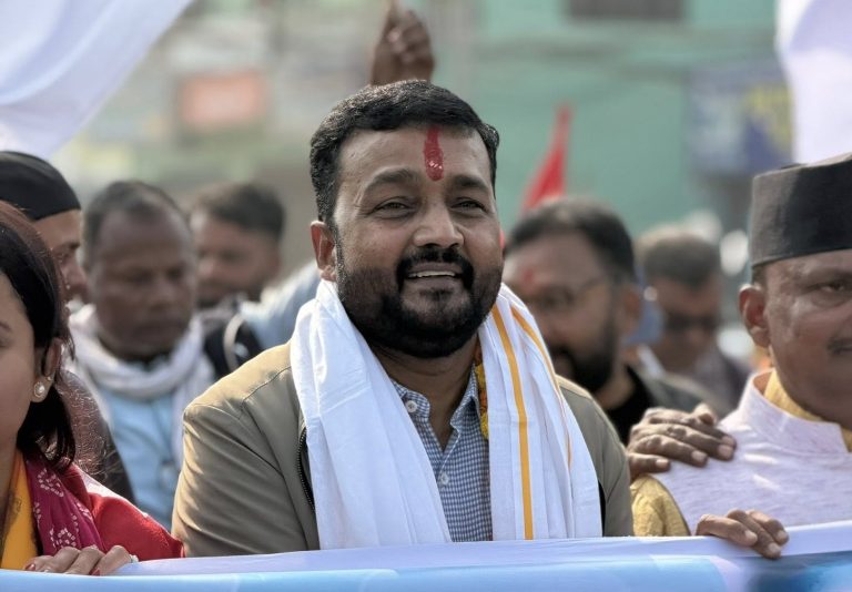 विगतका कामको मूल्यांकन गर्दै पर्सा–१ मा फेरि मलाई जनताले जिताउँछन् : प्रदीप यादव