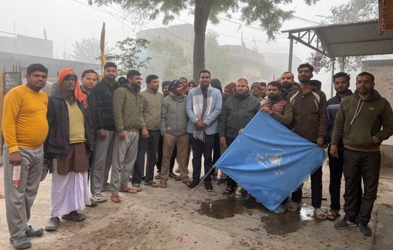 वीरगंज–२४ मा रास्वपा उम्मेदवार कानुले भेटघाट गर्दै भने– ‘परिवर्तन सम्भव छ’
