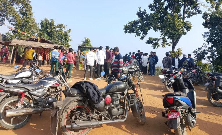 अंग्रेजी नयाँ वर्ष २०२६ मा पर्साका पर्यटकीय स्थलमा आन्तरिक तथा बाह्य पर्यटकको घुइँचो