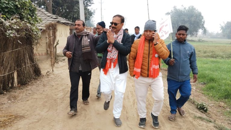 पर्सागढी–८ मा जसपा उम्मेदवार टेमानीको घरदैलो, अगुवा कार्यकर्ताको समर्थन