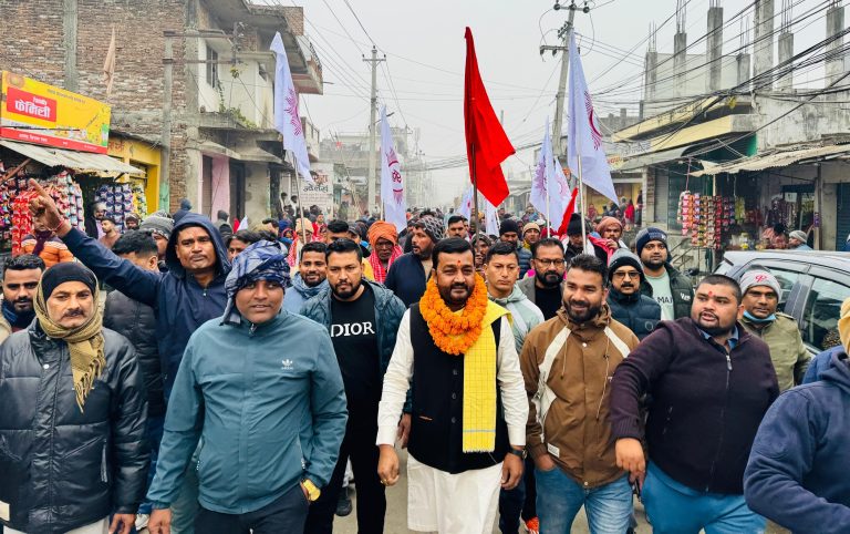 वीरगंज–१६ नगवामा एमाले उम्मेदवार प्रदीप यादवको भव्य घरदैलो तथा जनता दर्शन