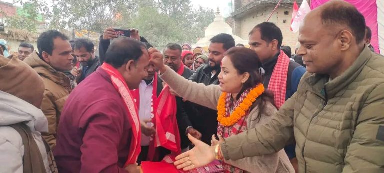 पर्सा–२ को अलौंमा सयभन्दा बढी एमालेमा प्रवेश, उम्मेदवार रिमालाई जिताउने प्रतिवद्धता