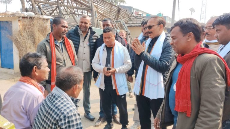 पर्सागढी–६ र ७ मा अशोक टेमानीको घरदैलो, स्थानीय समस्यालाई केन्द्रमा राखेर जनसंवाद