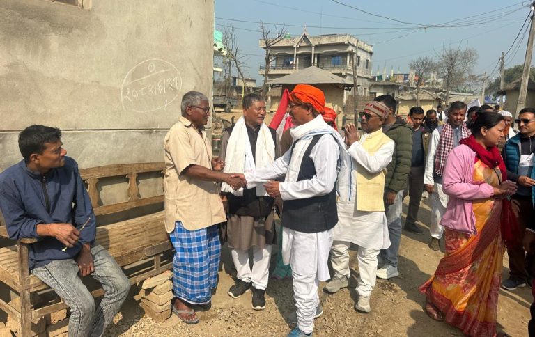 पर्सा–४ मा रमेश रिजालको घरदैलो अभियान तीव्र, विकास र सुशासनको प्रतिबद्धता