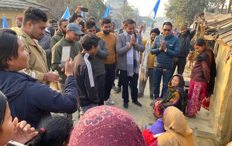 पर्सागढी–२ मा रास्वपा उम्मेदवार सुशील कानुको घरदैलो, स्थानीयबाट उत्साहजनक समर्थन