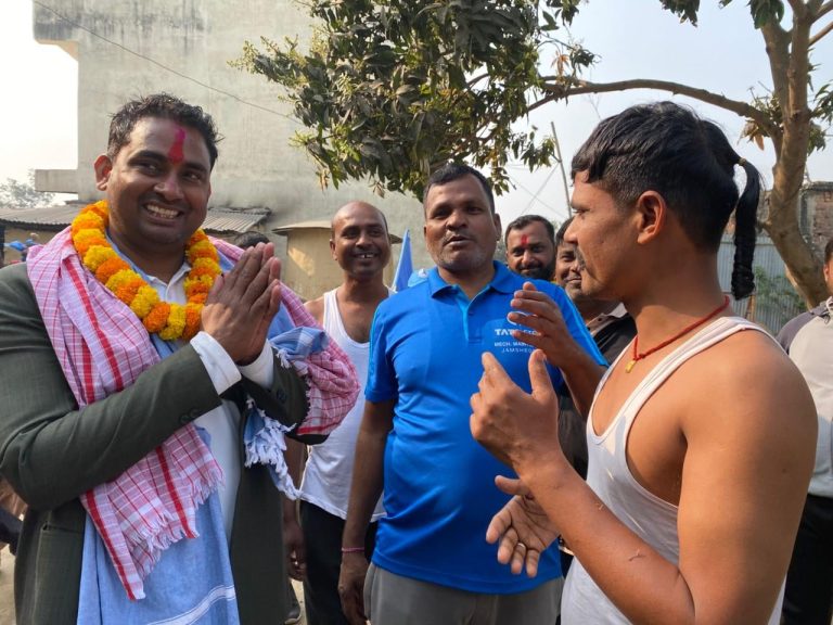 रमगढवा–सिर्सियामा सुशील कानुको घरदैलो, ‘भ्रष्टाचार अन्त्यका लागि घण्टीमा मतदान’ आह्वान