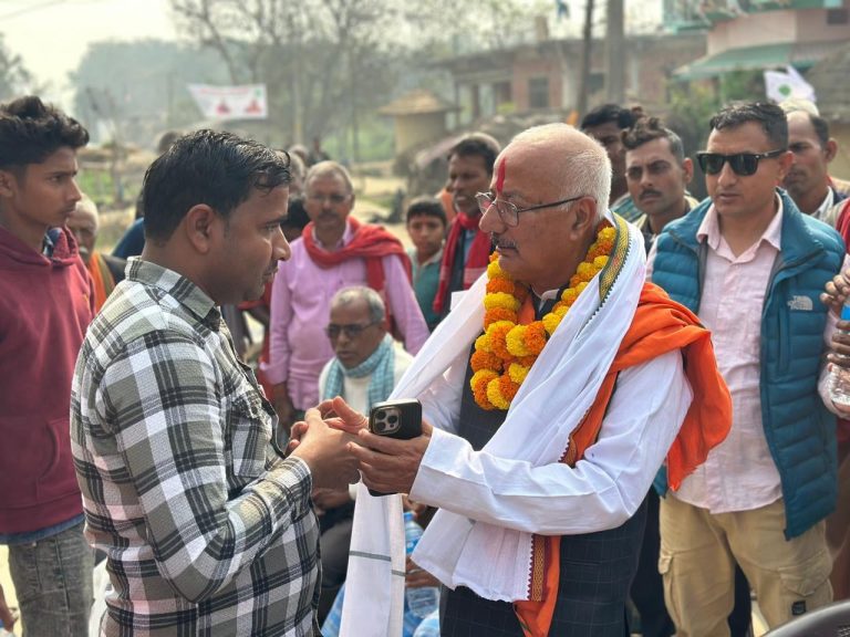 चिल्झपट्टीमा रमेश रिजालको घरदैलो, भव्य स्वागत र समर्थन