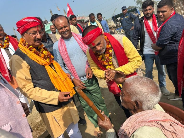 छिपहरमाई–३ मा कांग्रेसको घरदैलो, रमेश रिजाललाई विजयी गराउने प्रतिबद्धता