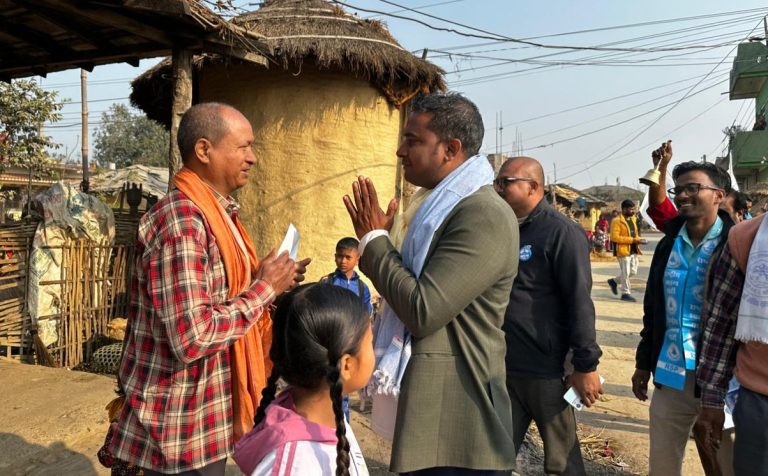 घरदैलोमा सुशील कानु : स्थानीय समस्या सदनसम्म पुर्‍याउने प्रतिवद्धता