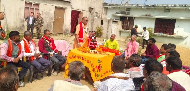 मुख्यमन्त्री यादवद्वारा पर्सा–४ मा रमेश रिजललाई जिताउन आग्रह