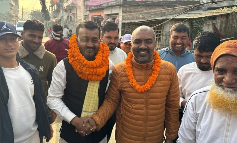 वीरगंजको श्रीपुर र रानिघाटमा प्रदीप यादवको घरदैलो, अरविन्द सिंह पनि सहभागी