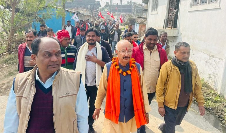 पर्सा ४ मा भिस्वाबाट कांग्रेस उम्मेदवार रमेश रिजालको घरदैलो अभियान सुरु
