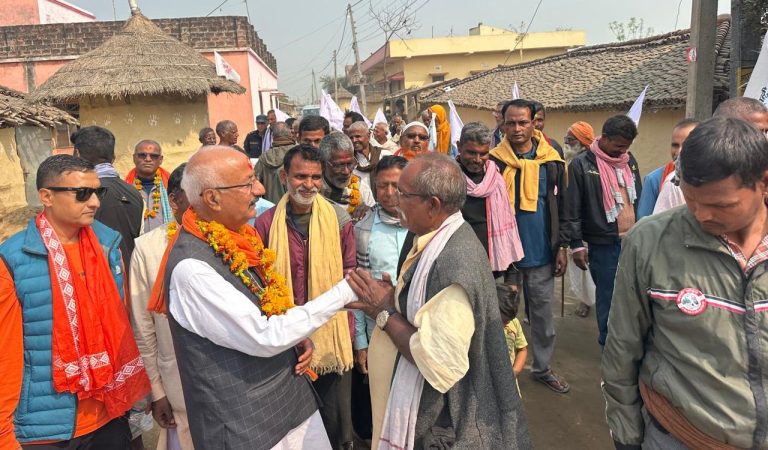 लक्ष्मीपुरमा रमेश रिजालको घरदैलो, उत्साहजनक सहभागिता