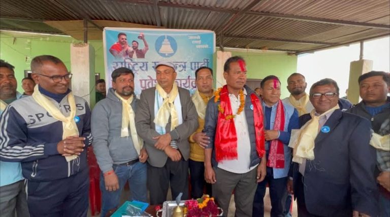 पर्सा ४ मा कांग्रेस ठोरी गाउँपालिका सभापति रास्वपा प्रबेश