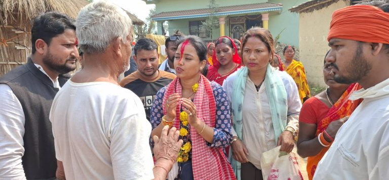 पर्सा–२ मा रिमा यादवको घरदैलो अभियान, शिक्षा–स्वास्थ्य र पूर्वाधार सुधारलाई प्राथमिकता
