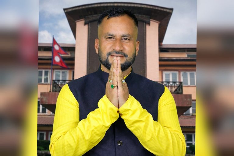 रुपेश पाण्डेयविरुद्धको रिटमा सर्वोच्चले अन्तरिम आदेश दिएन