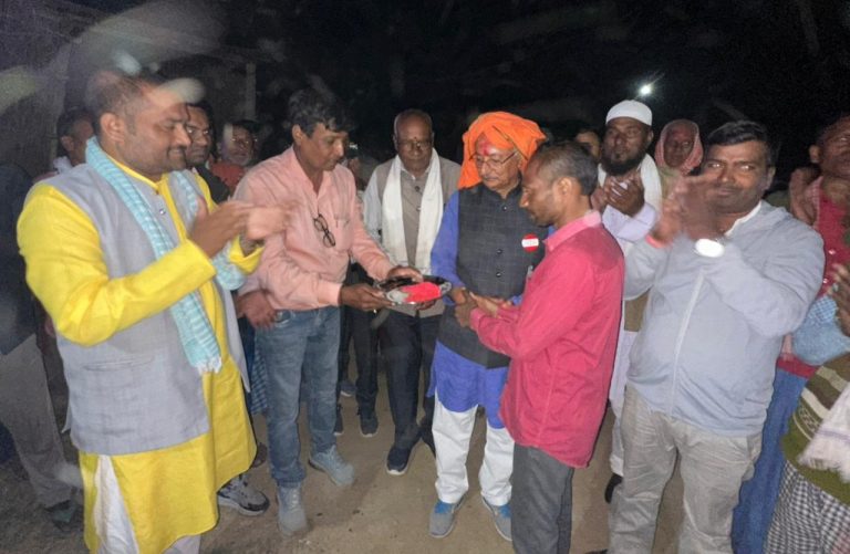 पर्सा–४ मा कांग्रेसलाई बलियो आधार, जसपा नेपालका दुई स्थानीय नेता कांग्रेसमा प्रवेश