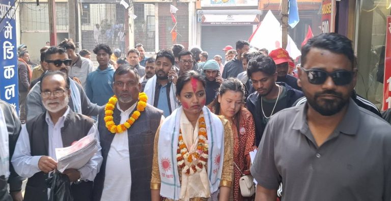 पर्सा–२ मा रिमा यादवको घरदैलो, महिलाको शिक्षा र रोजगारी प्राथमिक एजेन्डा