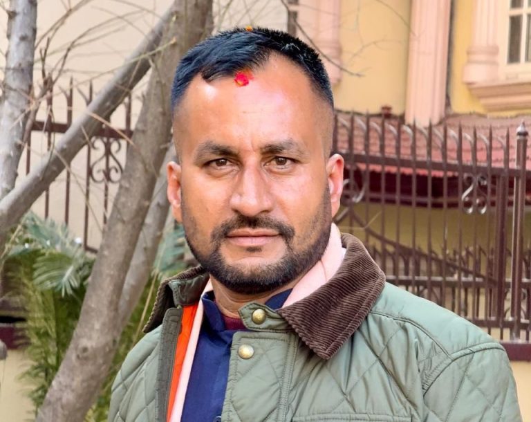 पार्टीमा राजनीतिक बेइमानहरू क्यान्सर बने, क्यान्सर फालेर अगाडि बढौं: रुपेश पाण्डेय