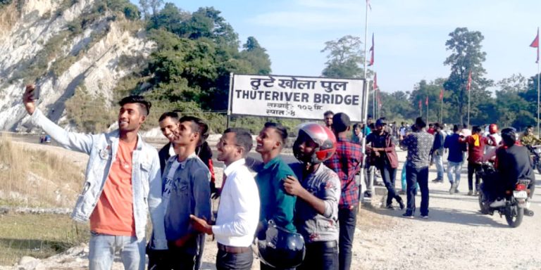 सहोदरा मेलासँगै ठोरीमा पर्यटकको चहलपहल दोब्बर