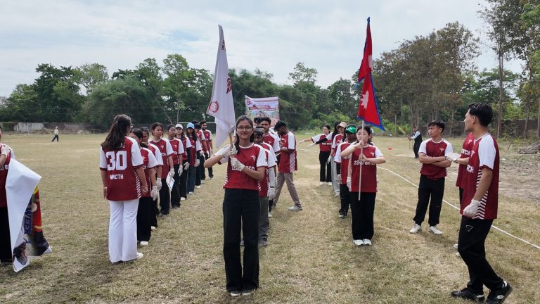 नेशनल मेडिकल कलेजमा ‘स्पोर्ट्स वीक २०८२’ सुरु, पहिलाे दिन विद्यार्थी–शिक्षकबीच मैत्रीपूर्ण खेल