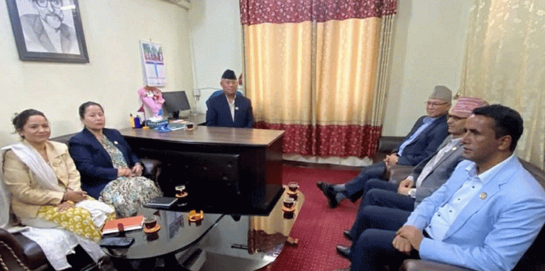 विपक्षी दलको संयुक्त बैठक: अध्यादेश फिर्ता लिन र संसद अधिवेशन तुरुन्त बोलाउन माग