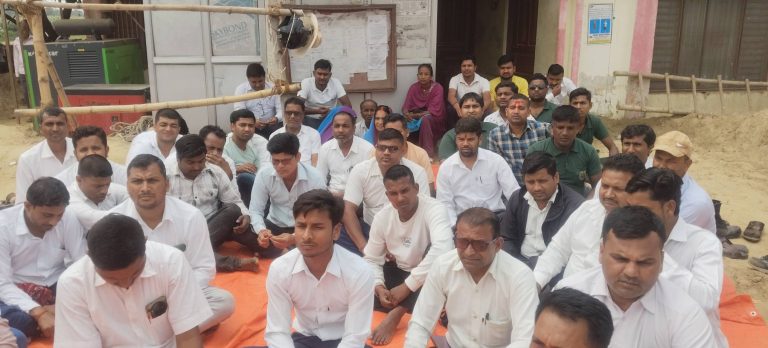 छिपहरमाई गाउँपालिकाका कर्मचारीद्वारा दोस्रो दिन पनि धर्ना